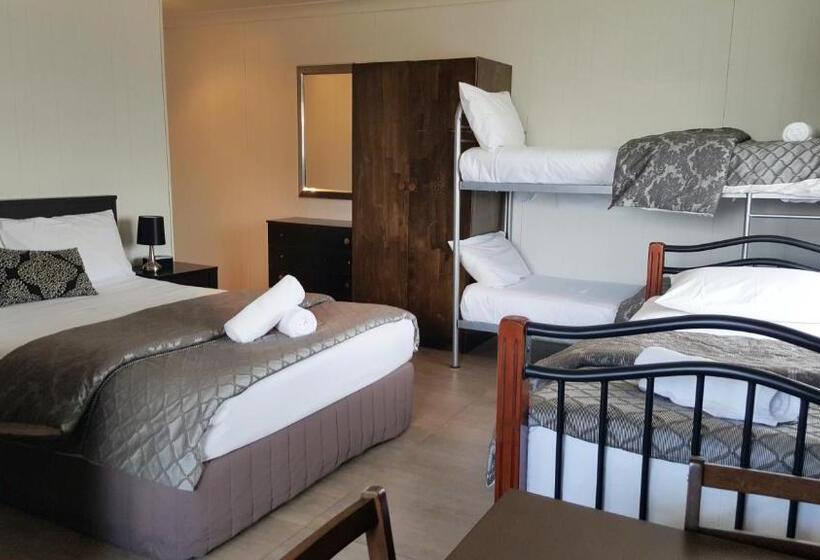 Семейный Номер, Tuncurry Motor Lodge
