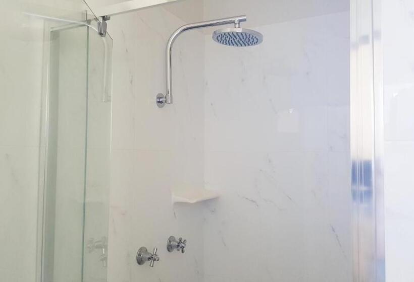 Студия Стандарт, Tuncurry Motor Lodge
