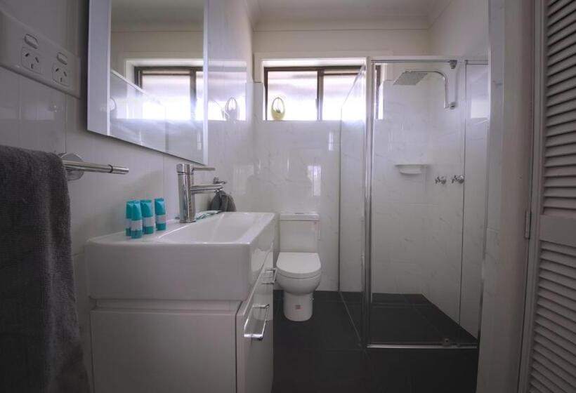 Семейное Студио, Tuncurry Motor Lodge