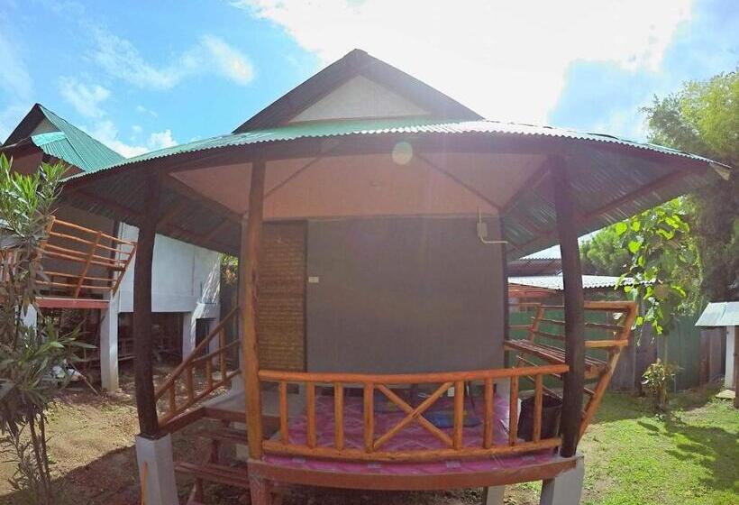 标准间, Kk Hut