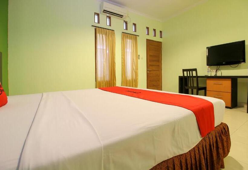 Номер Economy, Reddoorz Plus @ Taman Siswa 2