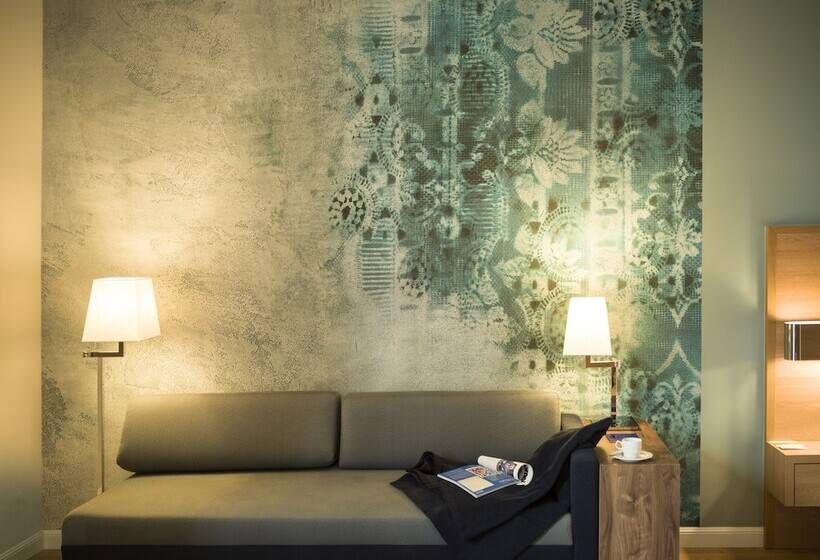 Студия Стандарт, The Wellem, In The Unbound Collection By Hyatt