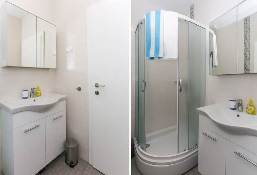 סטודיו סטנדרט עם מרפסת, Apartments Villa Karmen