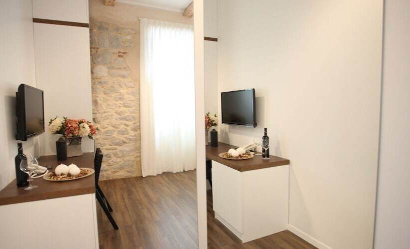 חדר אקונומי, Azur Palace Luxury Rooms