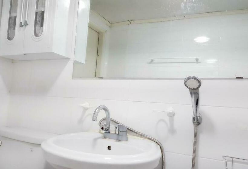 Апартаменты 2 Спальни, Hongdae Mainstreet Two Room House