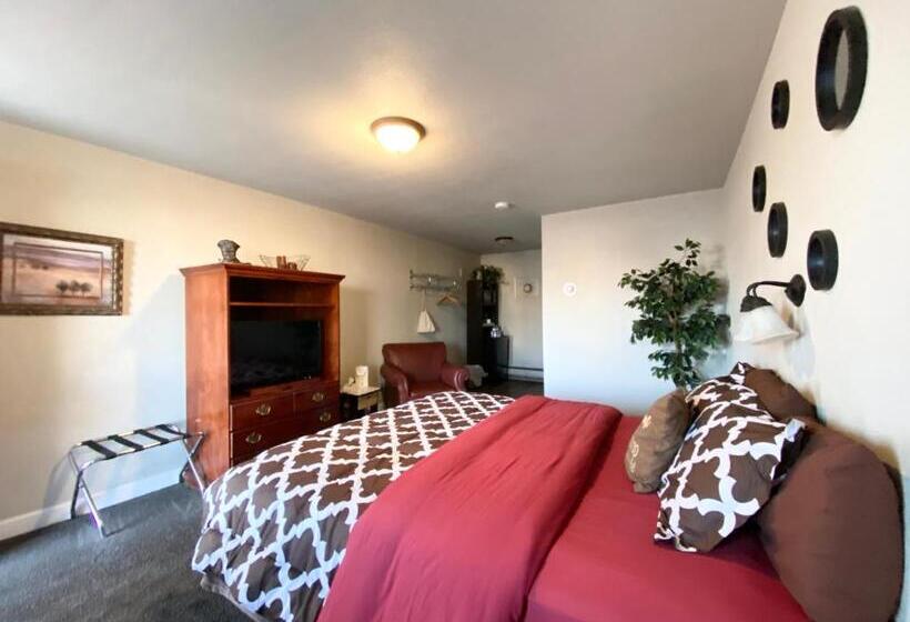 غرفة قياسية سرير كينج لذوى الإحتياجات الخاصة, Roundtop Mountain Vista   Cabins And Motel