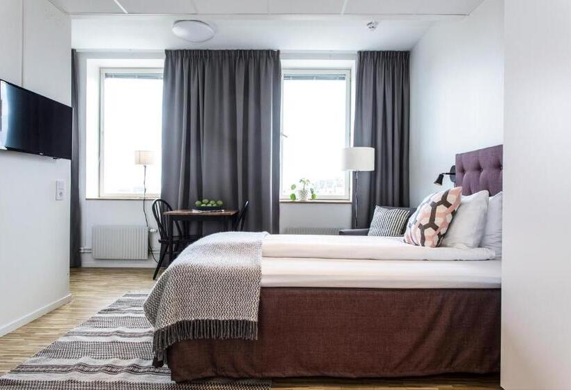 Студио Базик, Biz Apartment Solna