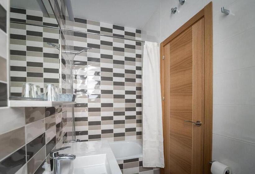 اتاق استاندارد, Hostal Carracedo