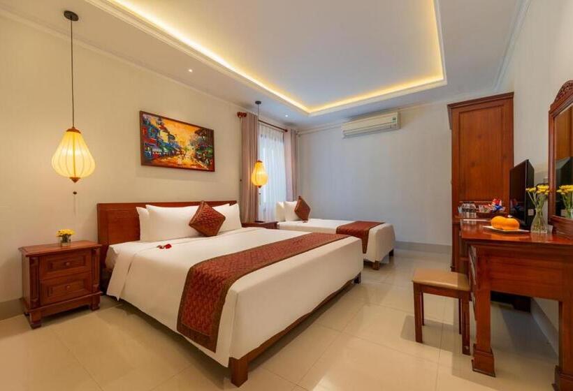 اتاق لوکس سه تخته, Iris De Villa Hoi An
