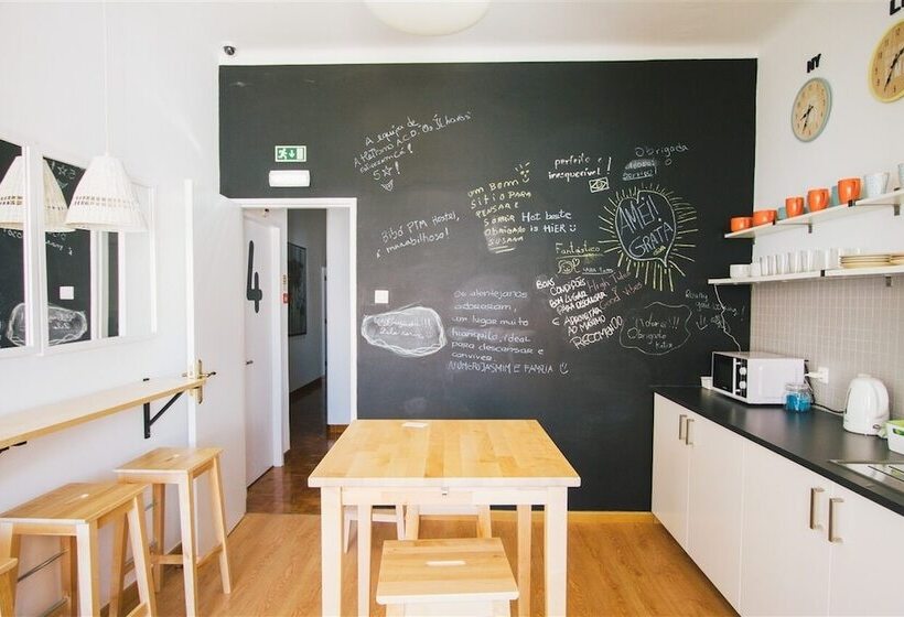 스탠다드 룸 가든 전망, Ptm Downtown Hostel&suites