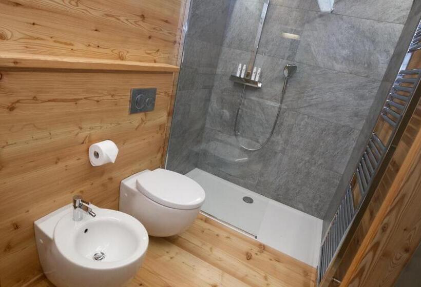 غرفة ديلوكس سرير كينج, Chalet Nel Doch Villa Cheia