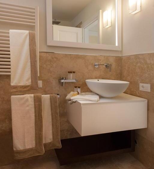 اتاق استاندارد با چشم‌انداز دریا, Baia Bianca Suites