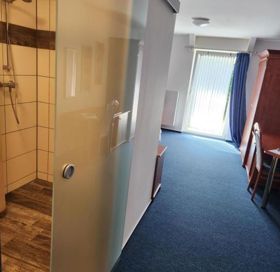 스탠다드 트리플 룸, Hoyers In Pinneberg