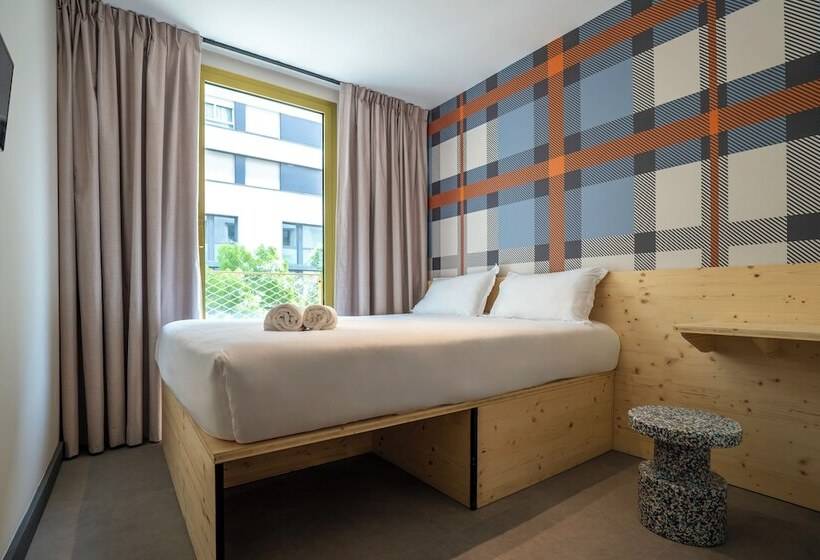 Номер Стандарт, Easyhotel Marseille Euromed