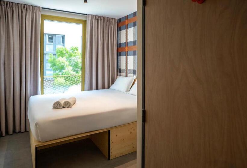 Номер Стандарт, Easyhotel Marseille Euromed