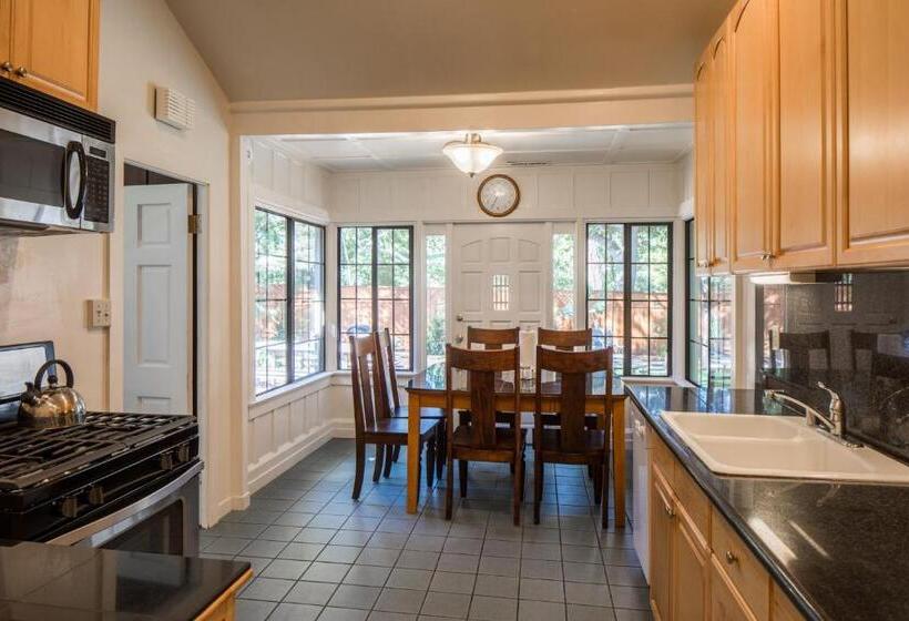 빌라 침실 1개, Andril Fireplace Cottages