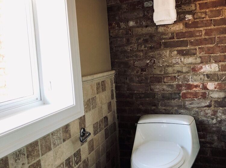 Люкс, Suites At 249