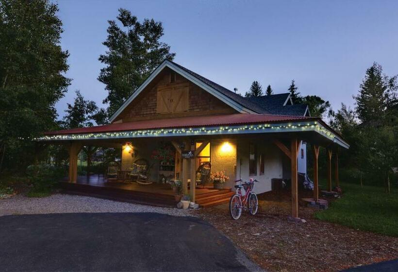 디럭스 스위트, Mariposa Lodge Bed And Breakfast