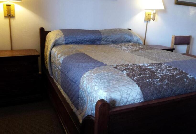 Номер Deluxe, Sands Motel