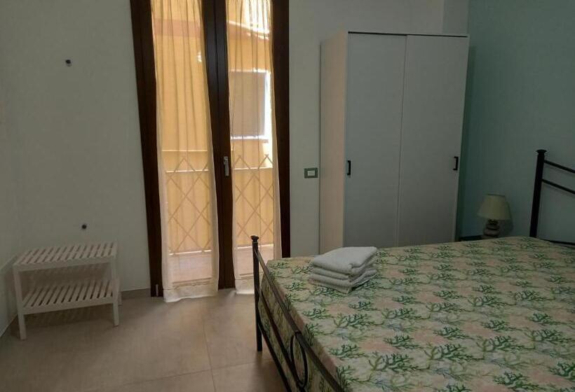 اتاق استاندارد چهار تخته, A Valata Apartments