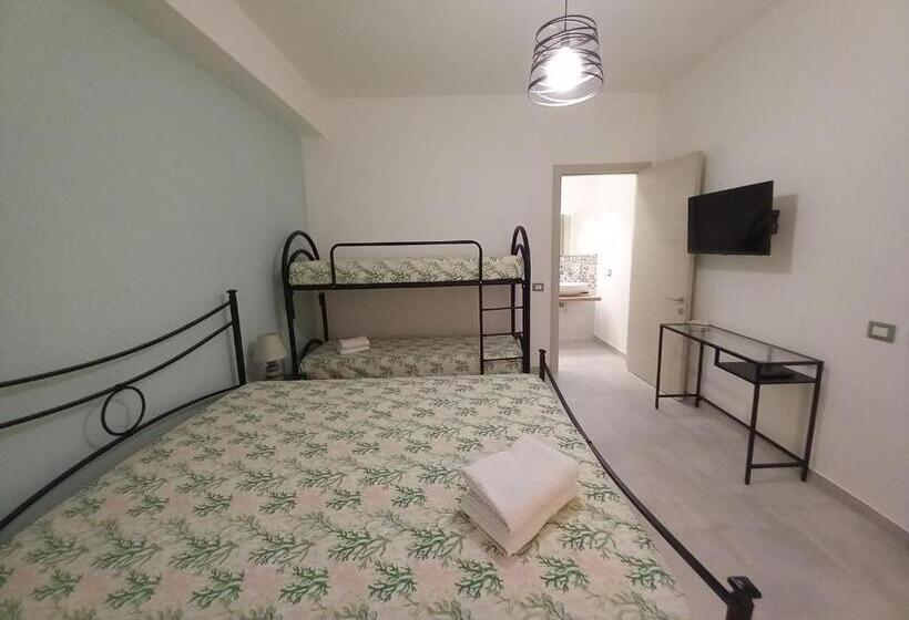 اتاق استاندارد چهار تخته, A Valata Apartments