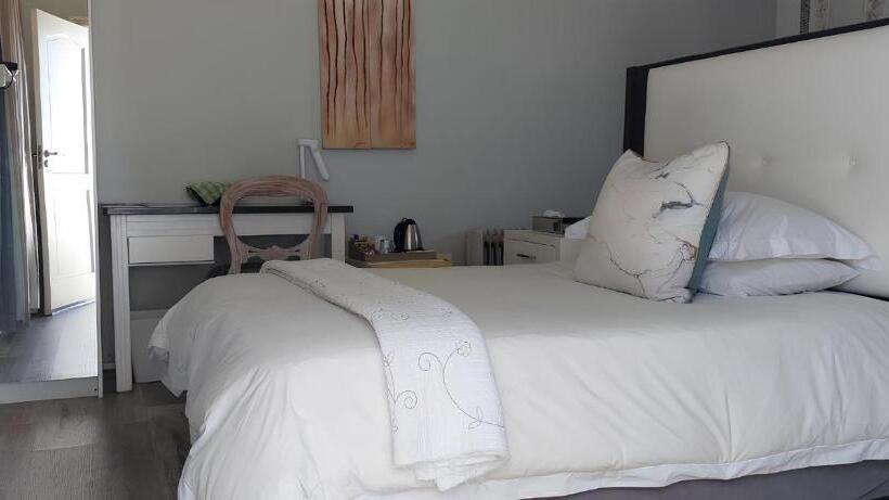 Номер Стандарт, Pumlani Nathi Guesthouse