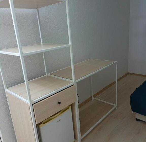 Трежместный Номер Economy, Mia Hill Suites