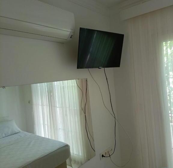 Студия Стандарт, Mia Hill Suites