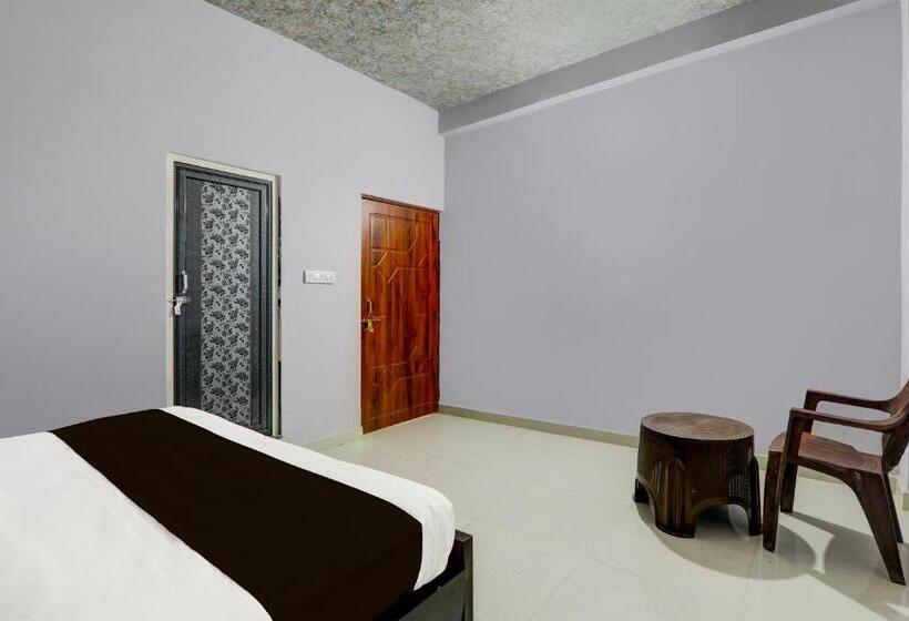 Quarto Triplo Clássico, O Drip Inn