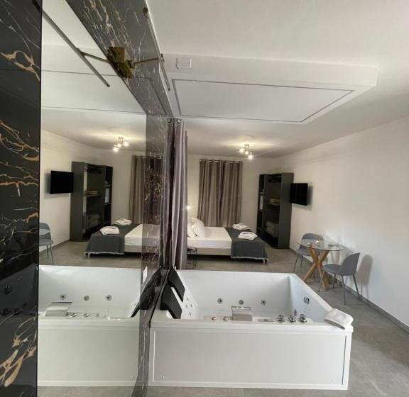 اتاق استاندارد با وان آب گرم, B&b Casa Giulivo Pantanagianni