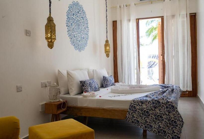 سوییت با استخر, Pili Pili Orient Beach Resort