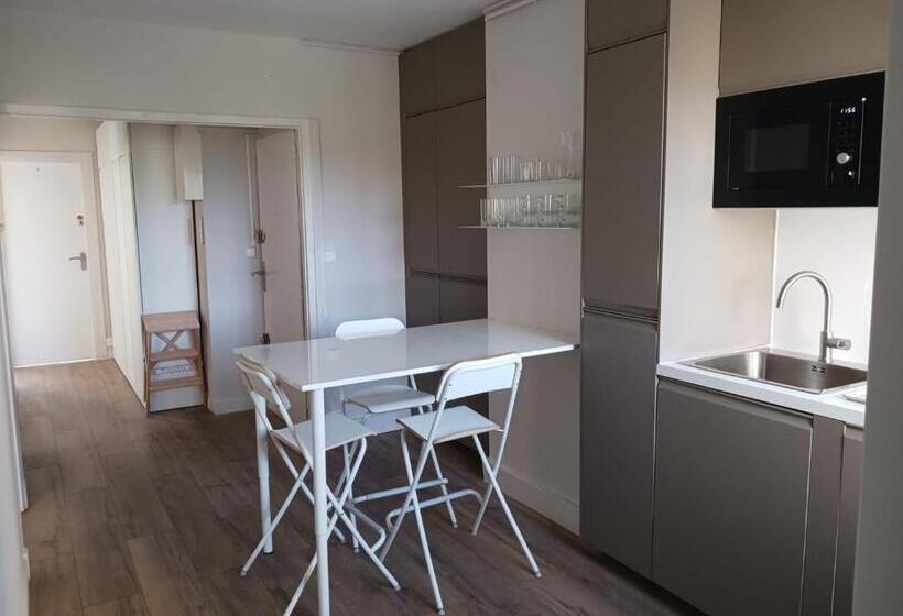 اتاق استاندارد یک نفره, Chambre Lumineuse Orléans Gare
