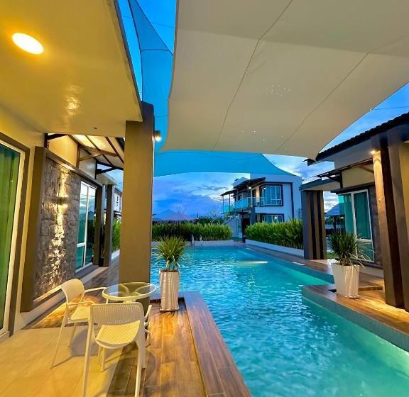 Вилла 3 Спальни, Tijami Villa & Resort
