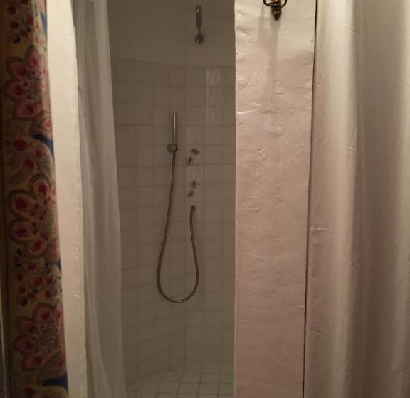 اتاق استاندارد با چشم‌انداز باغ, B&b Chambre De Julie Le Jardin