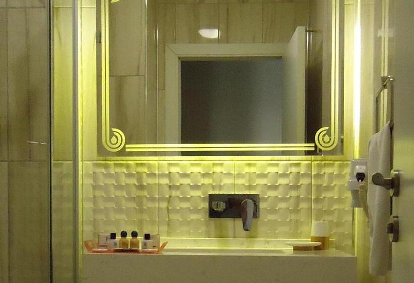 Семейный Номер, Berrak Otel