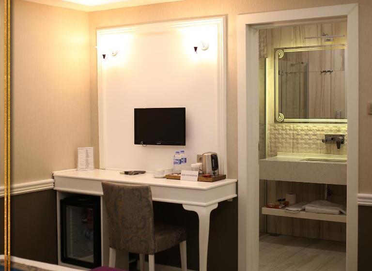 Семейный Номер, Berrak Otel