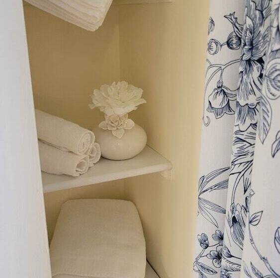 デラックスルーム, Clinton Pond Bed And Breakfast