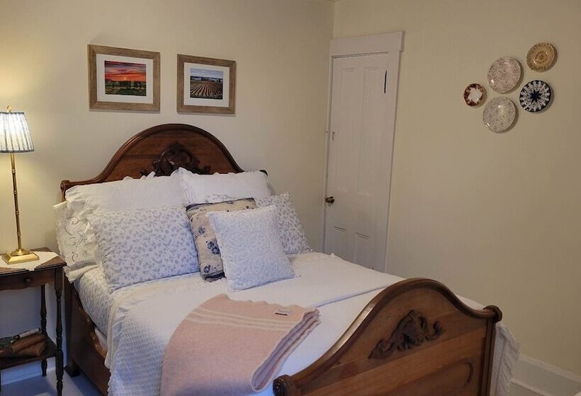デラックスルーム, Clinton Pond Bed And Breakfast