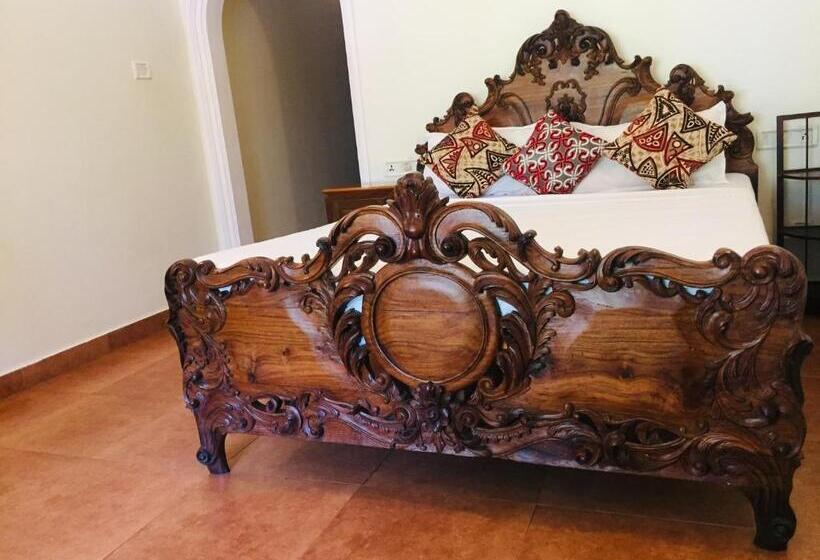 Номер Deluxe, Molly S Retreat