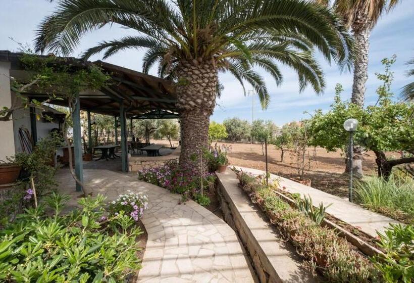 اتاق استاندارد چهار تخته, En Suite Quadruple Room Giardino A Mare