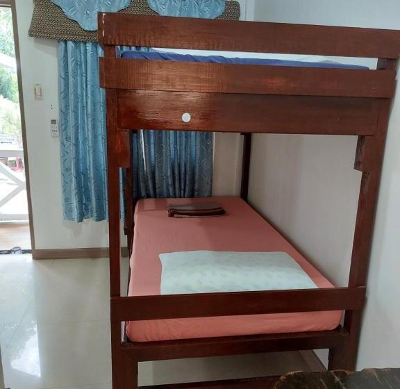 استودیو خانوادگی, Yuken Mari Beach Resort Panglao