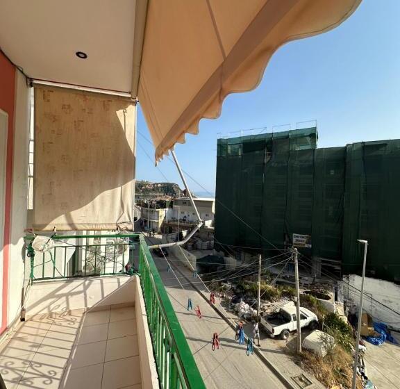 اتاق استاندارد سه نفره, Elysian Sunset Studios
