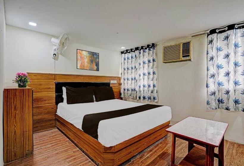 اتاق کلاسیک سه تخته, Oyo Hotel Yugraj