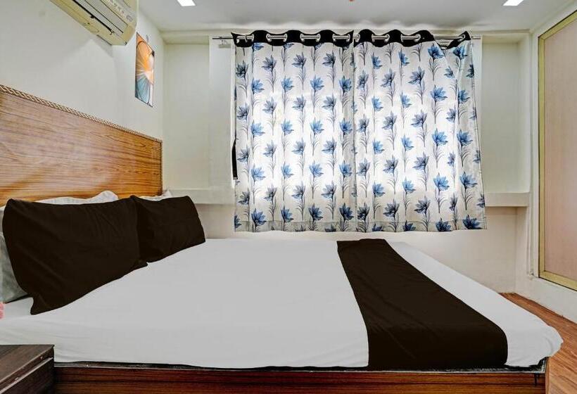 اتاق کلاسیک سه تخته, Oyo Hotel Yugraj