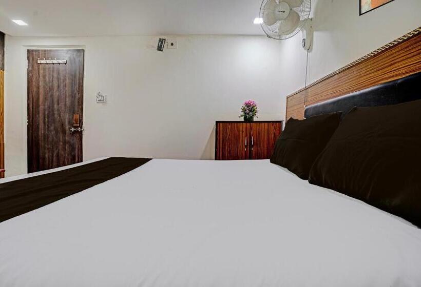 اتاق کلاسیک سه تخته, Oyo Hotel Yugraj