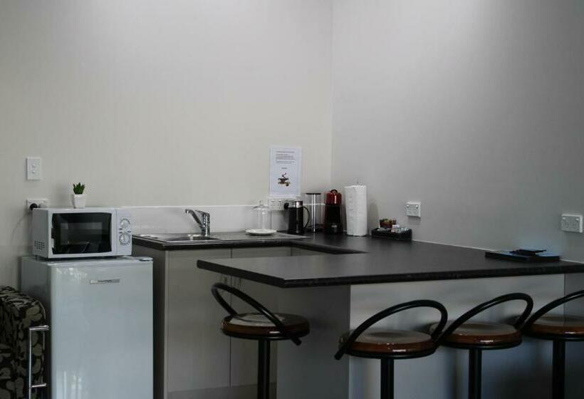 Студия Стандарт, Coromandel Seaview Motel