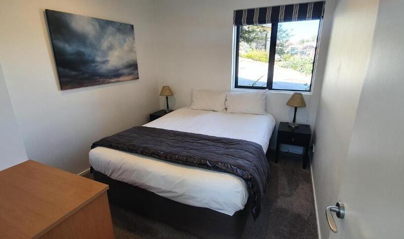 침실 3개 아파트, The Moorings Motel And Apartments