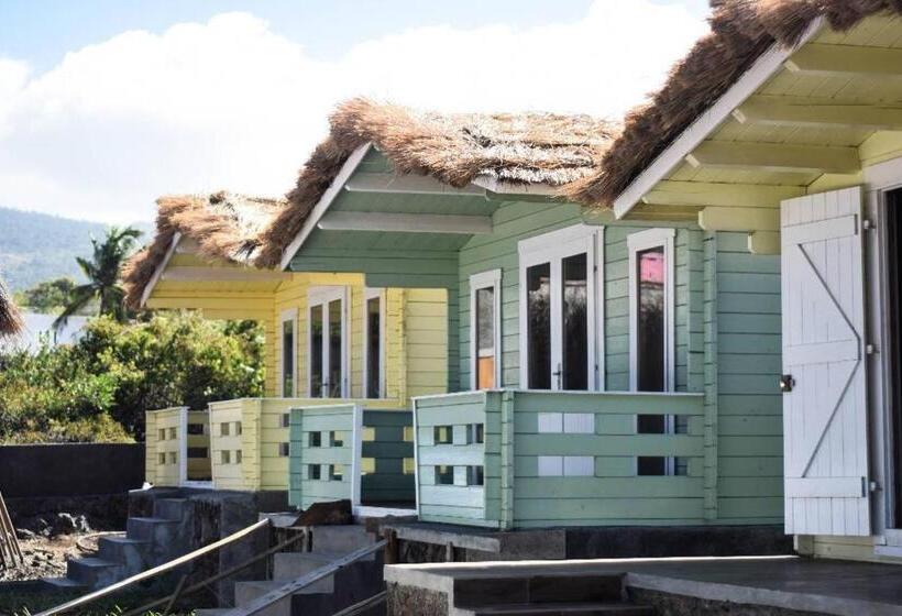 استودیوی استاندارد با چشم‌انداز دریا, Chalets Chomoni