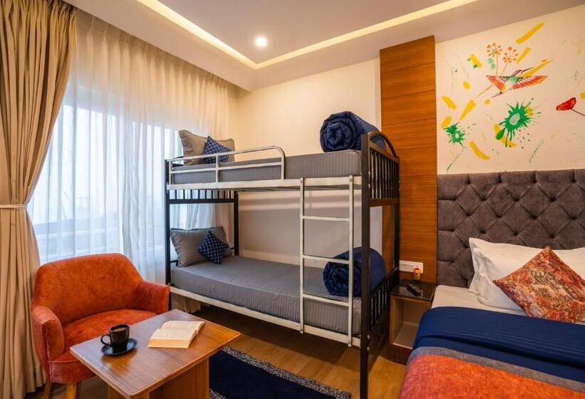 디럭스 4인 룸, Shalom Backpackers Mussoorie