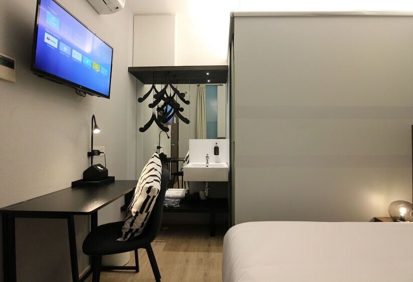اتاق استاندارد, St Signature Bugis Beach, Short Overnight, 8 Hours, 11pm 7am